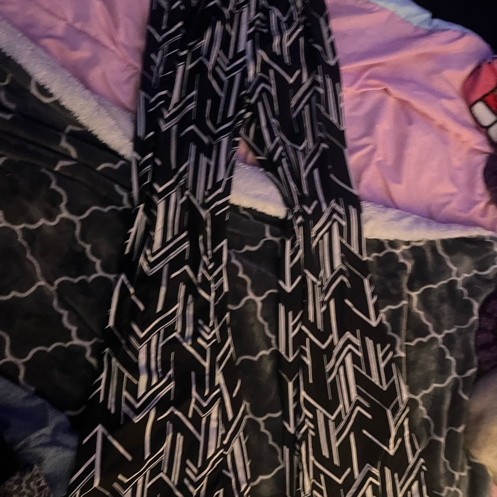 Black and White Geometric Pattern Pants
